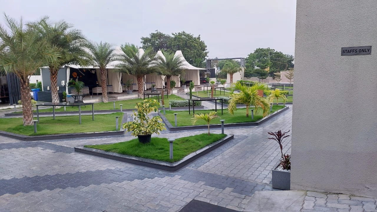 Themed Garden Seating - Sri Thirumalai Enterprises